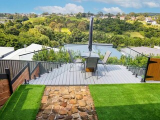 Apartment Welt Outdoor Recording 1