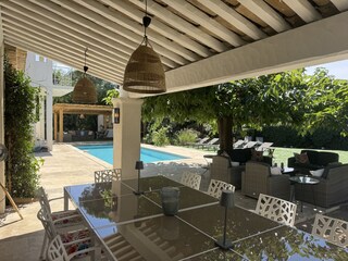 Überdachte Terrasse