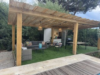 Pool Haus mit Aussenküche