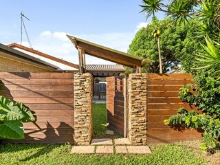 Apartment Broadbeach Features 8