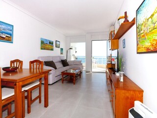 Apartamento Roses Características 10