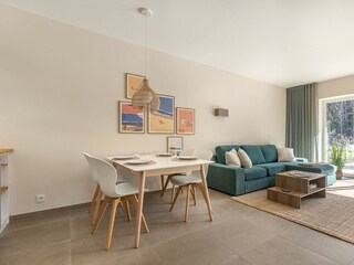 Wohnzimmer mit Gartenterrasse nach Süden