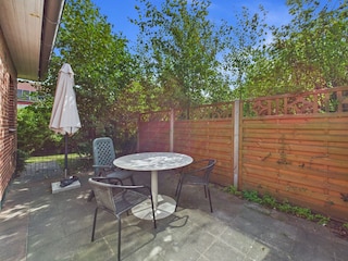 Garten mit Terrasse ... nicht ausbruchsicher