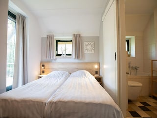 Holiday house Hooghalen Features 10