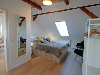 Schlafzimmer 180 x 200
