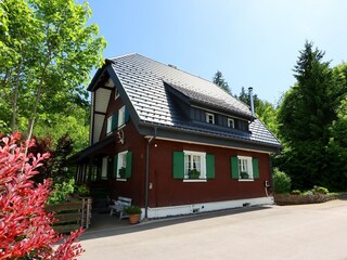 Ferienhaus mit viel Grün rundherum
