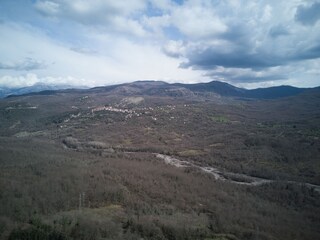 Weite Landschaften und Stille: das authentische Herz de