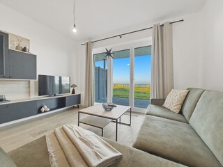 Modern ausgestattet mit Flachbildfernseher