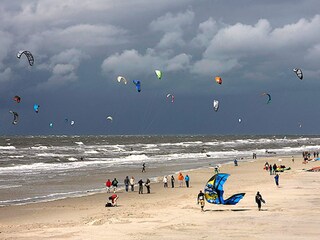 Kitesurfer