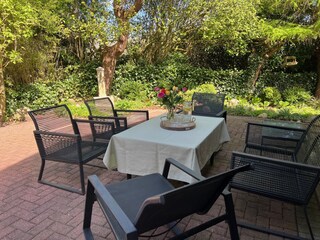 Sitzplatz im Innenhof