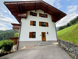 Aussenansicht Ferienhaus Riedberg Straße (2)