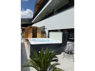 AlpenSkySuiteFlachau_Whirlpool_Sauna