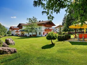 Apartment Fewo D (6-8 Personen/3 SZ, 1 WSR) 75 m²