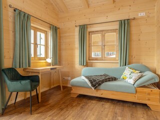 Schlafzimmer 1 mit Couchliege