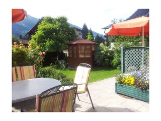 Pension Maria Bad HofgasteTerrasse zur Gartenseite