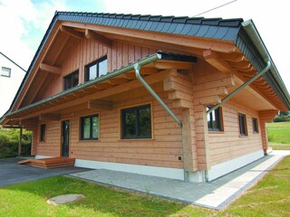 Chalet Front8