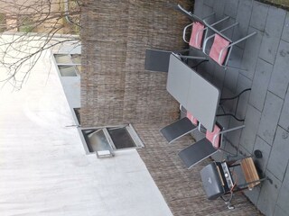 Grillecke und Terrasse