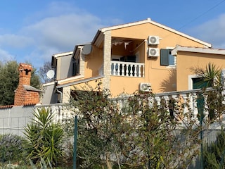 Maison de vacances Labinci Enregistrement extérieur 4