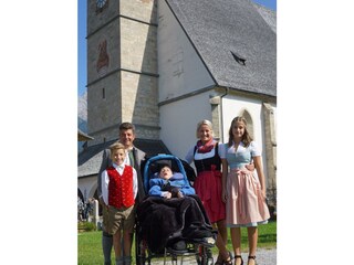 Die Hatzen bei der Firmung von Marlies