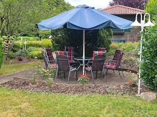 Gemütliche Sitzgruppe im Garten