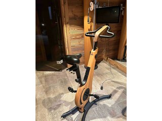 9c6692f6-79c5-4806-8c29-15558924d404