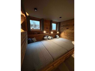 c9d37d78-a1e5-4ac5-a6ee-ff69a6ef3a7b