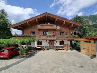 Haus1