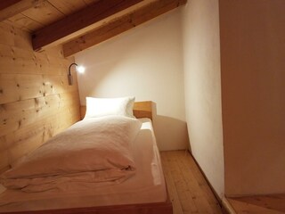 schlaf_mansarde_links