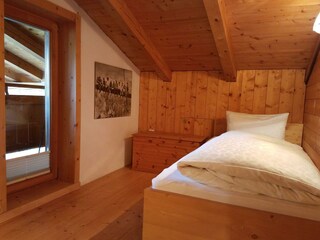 schlaf_mansarde_rechts