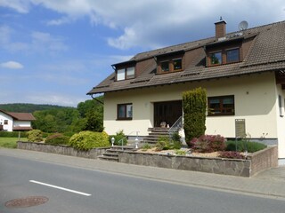 Ferienwohnung Katzer-Hausansicht