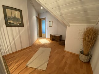 Ferienwohnung Orts-Idyll, Flur Obergeschoss