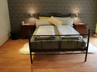 Ferienwohnung Orts-Idyll, Schlafzimmer 1