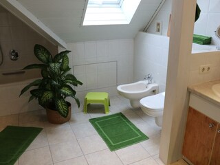 Ferienwohnung Orts-Idyll, Bad und Bidet