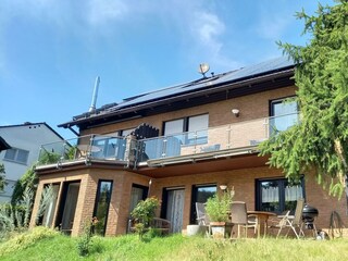 Haus Nibelungenwald von Gartenseite