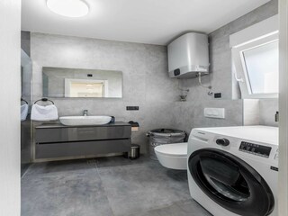 Apartment Kaštel Lukšić Features 14
