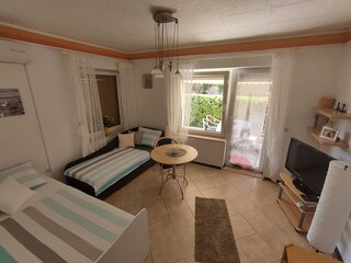 Wohn und Schlafzimmer für 2 Kinder
