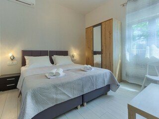 Apartment Kaštel Stari Ausstattung 12