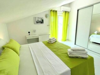 Apartment Okrug Gornji Features 19