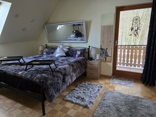 Schlafzimmer  (1)