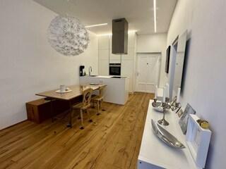 FeWo Lissi: Küche mit Essplatz