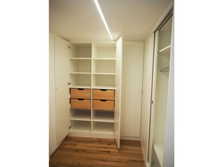 FeWo Lissi: Ankleide