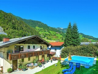 Naturhaus Andrea Sommer mit Gemeinschaftspool