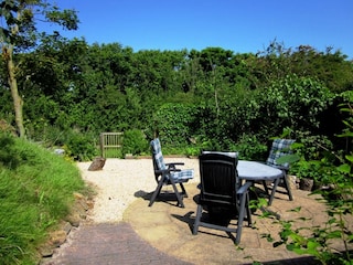 Blick vom Garten und Terrasse