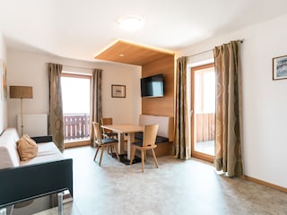 Apartment Kuens Wohnzimmer 17