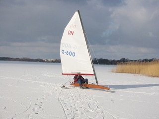 Eissegeln auf der Müritz.