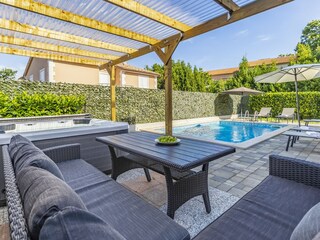 Outdoor Lounge Area, Jacuzzi