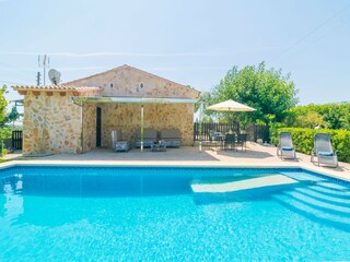 Villa Manacor Outdoor Recording 21