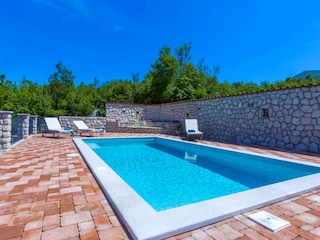 Villa Duge Njive Outdoor Recording 7