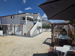 Apartment Razanac  19