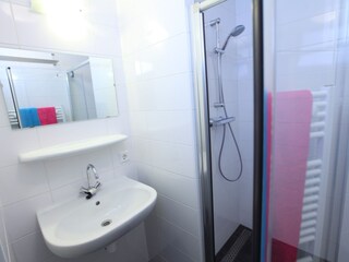 Eines der 2 Badezimmer